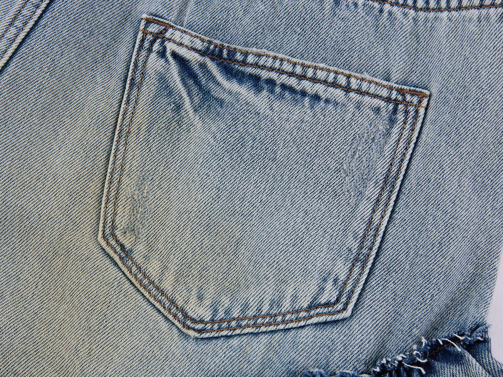 Ruffled hem denim shorts