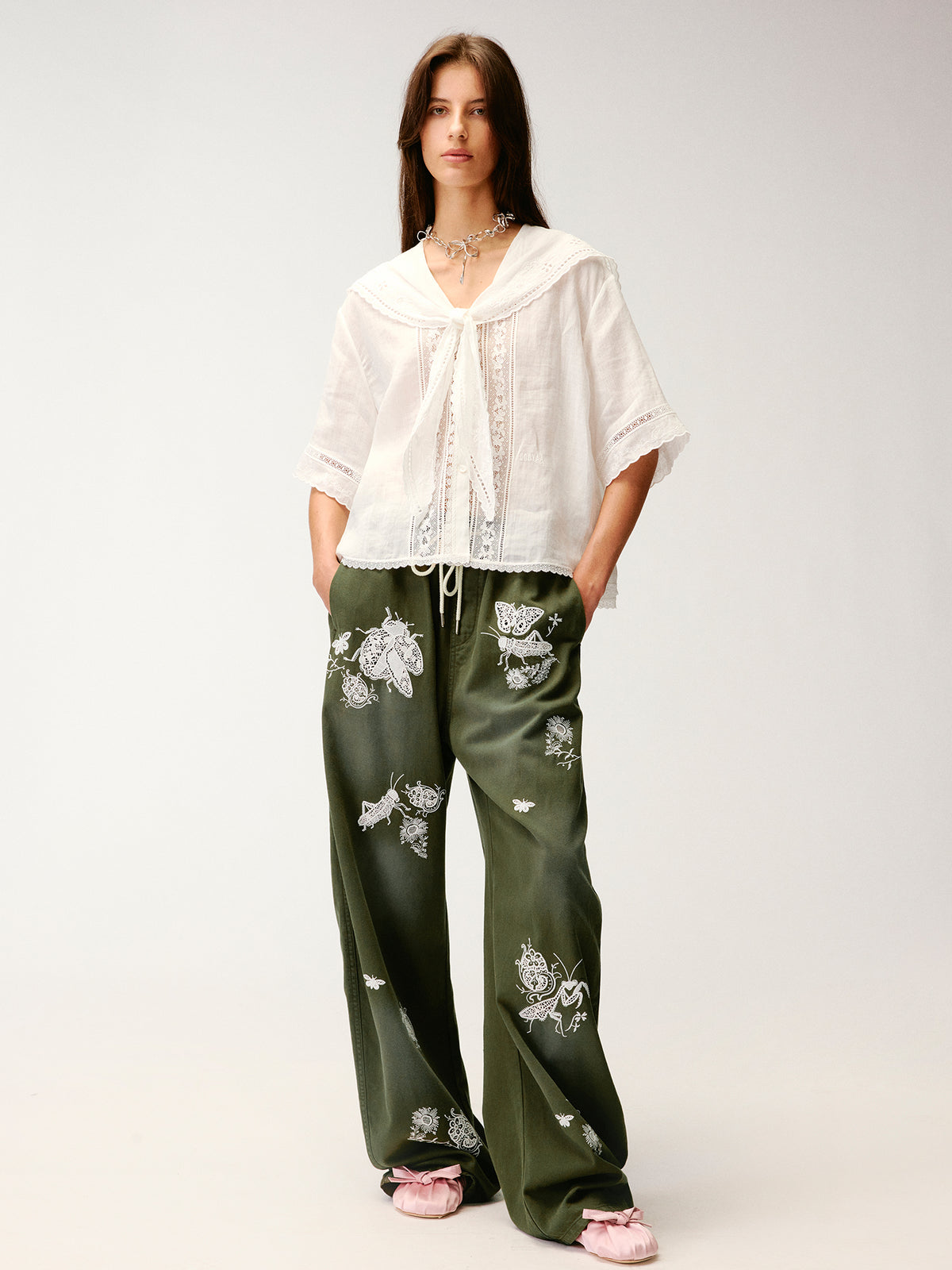 Cutout embroidered sailor collar shirt