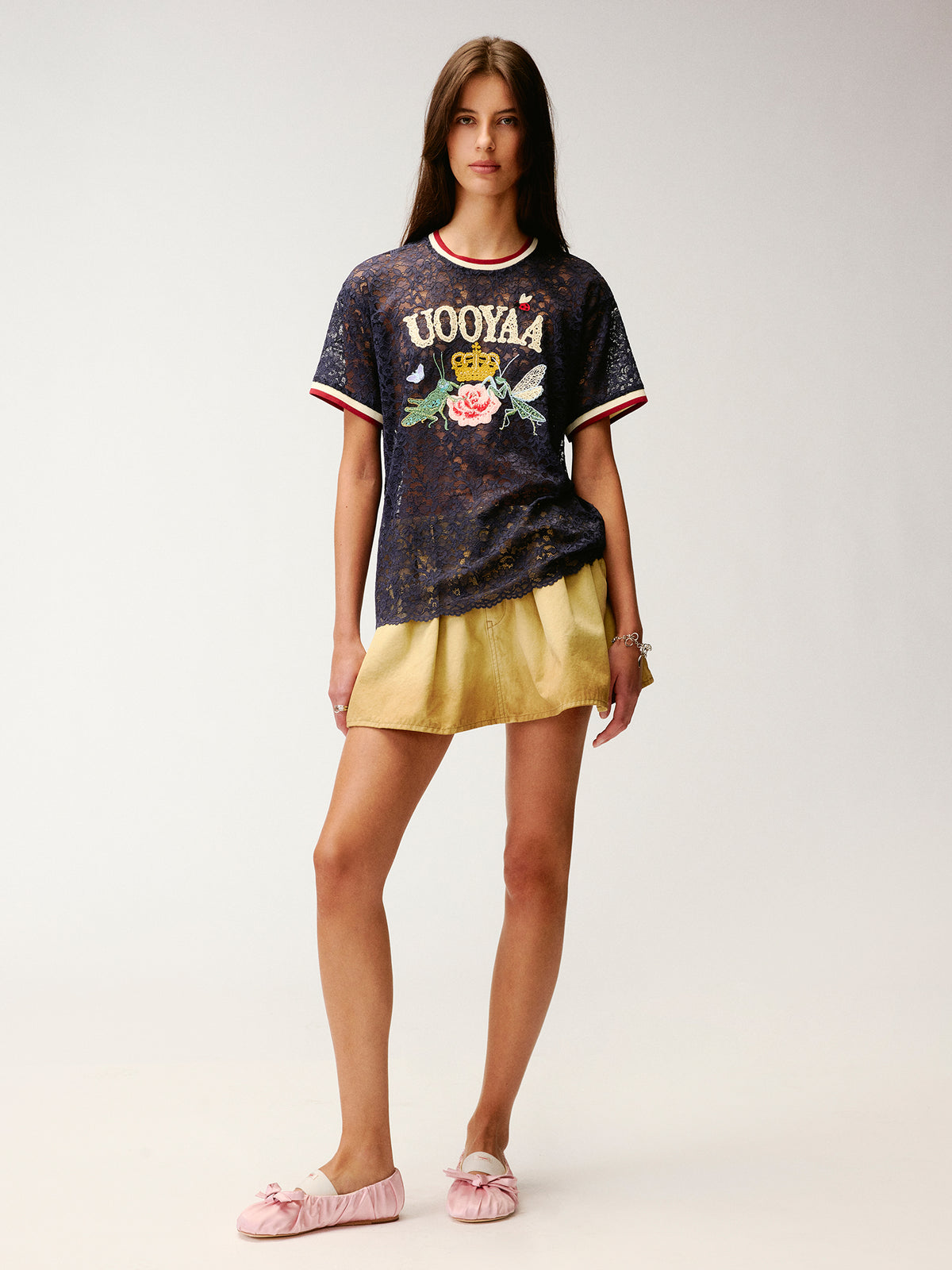 Insect and floral embroidered lace T-shirt