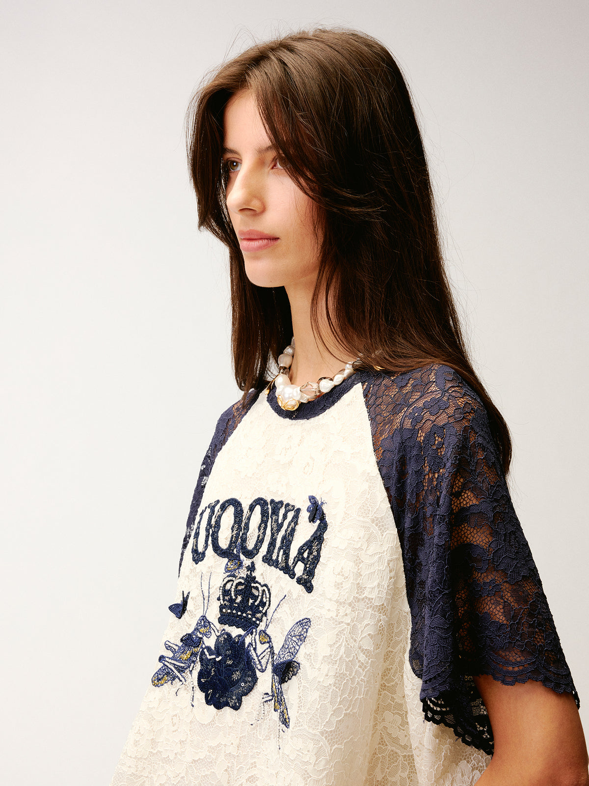 Insect and floral motif raglan sleeve lace dress