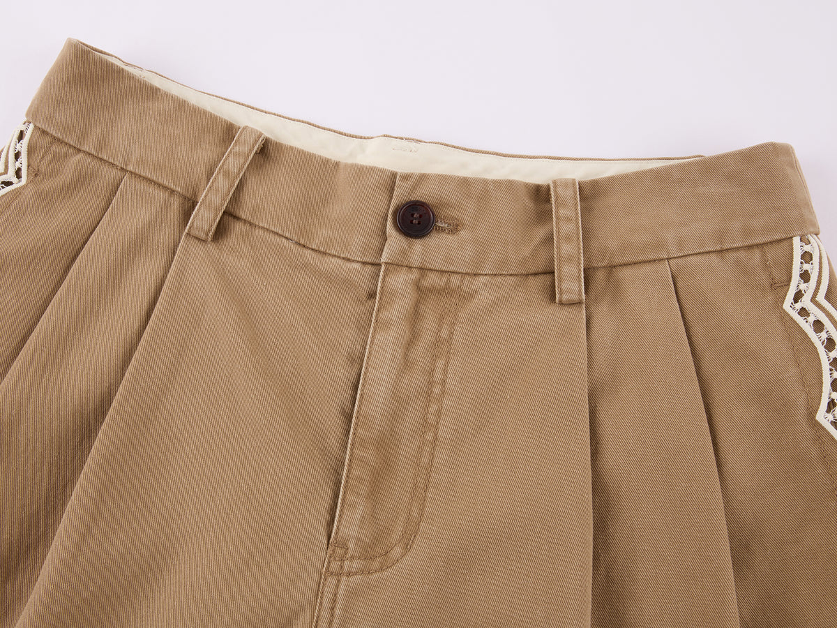 Lace insect and floral cutout embroidered shorts