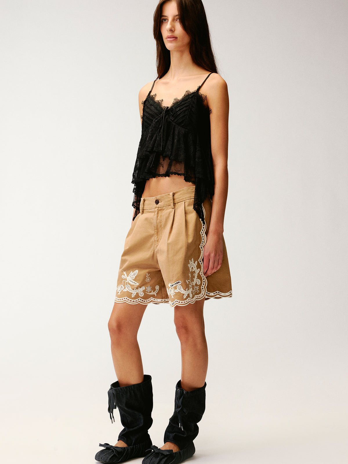 Lace insect and floral cutout embroidered shorts