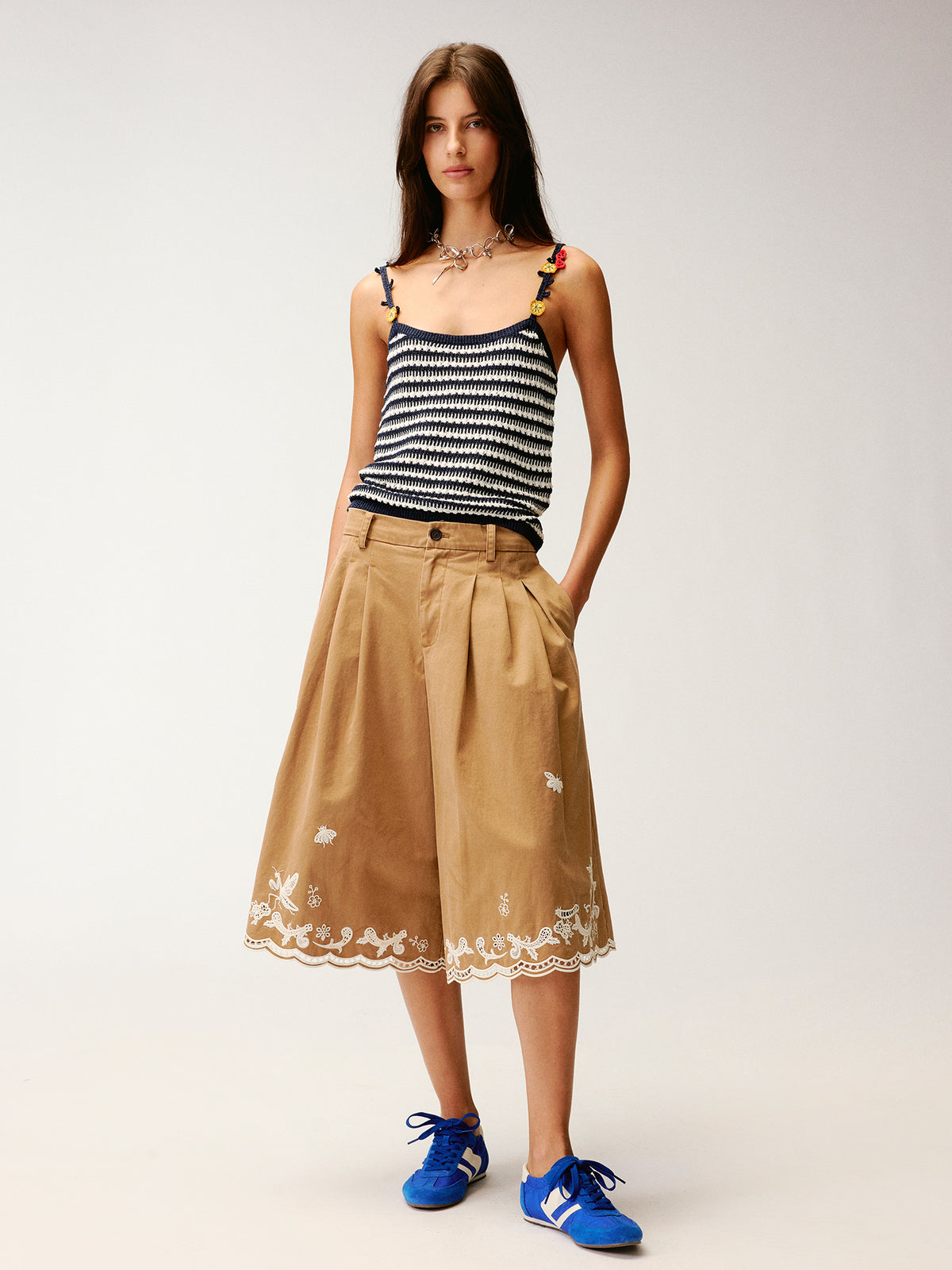 Lace insect and floral cutout embroidered shorts