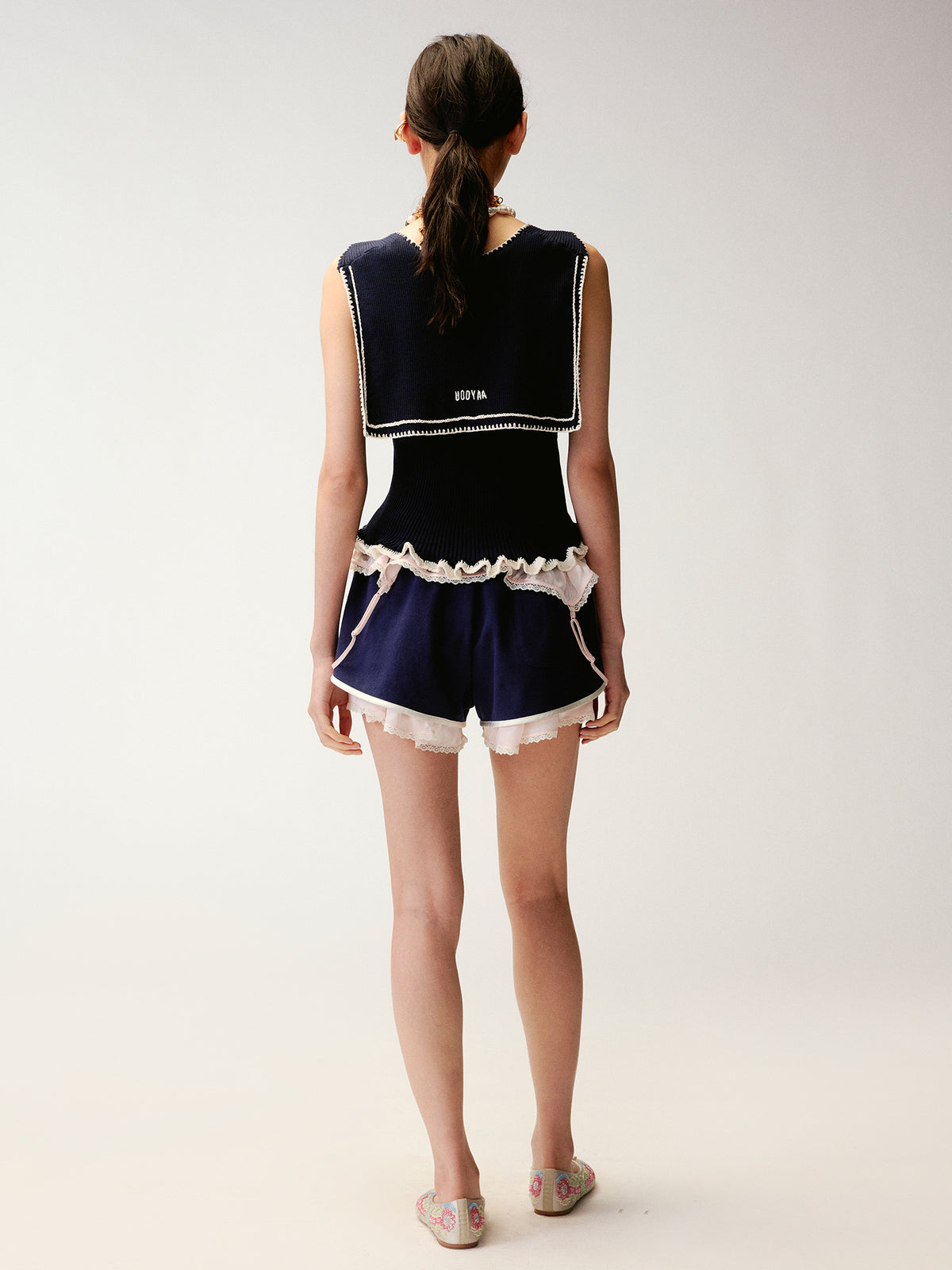 Bow-Tie Sailor Collar Knit Vest