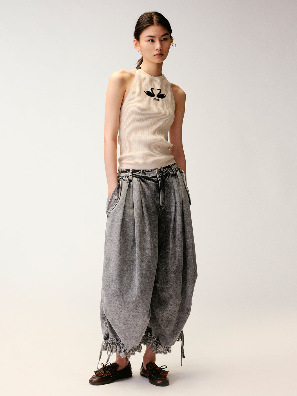 Pleated Cropped Cargo Pants