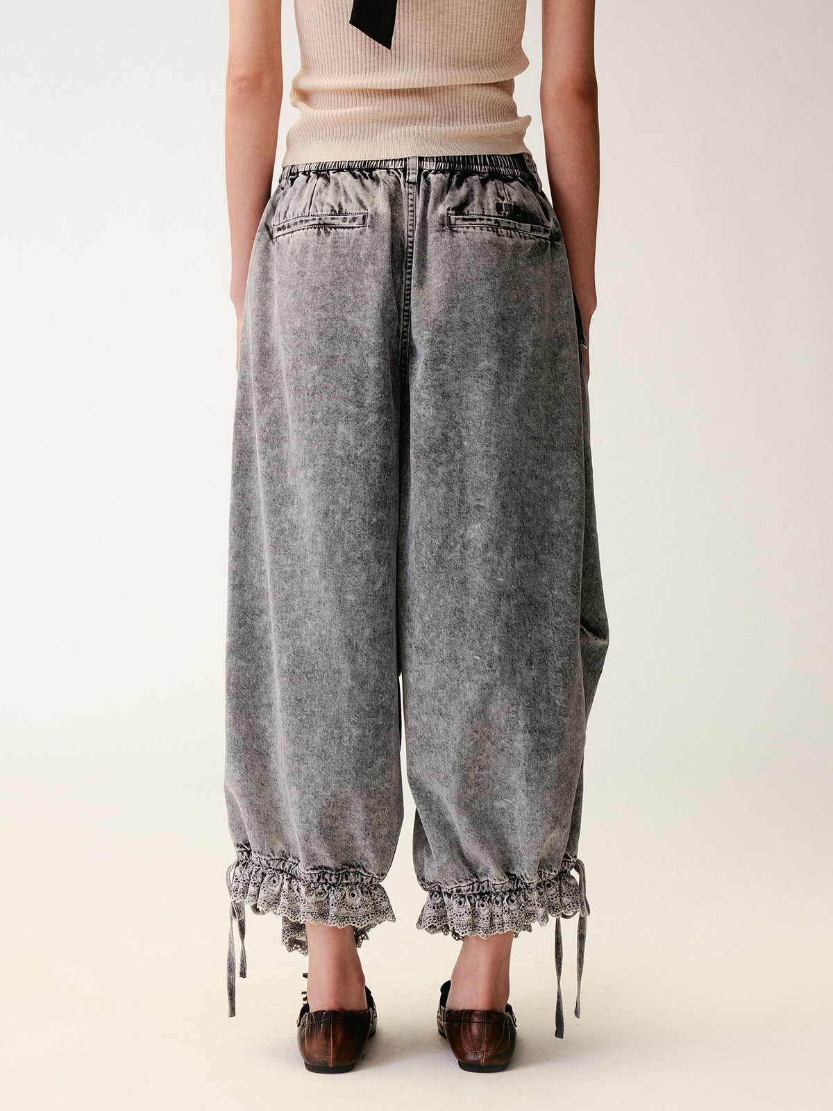 Pleated Cropped Cargo Pants