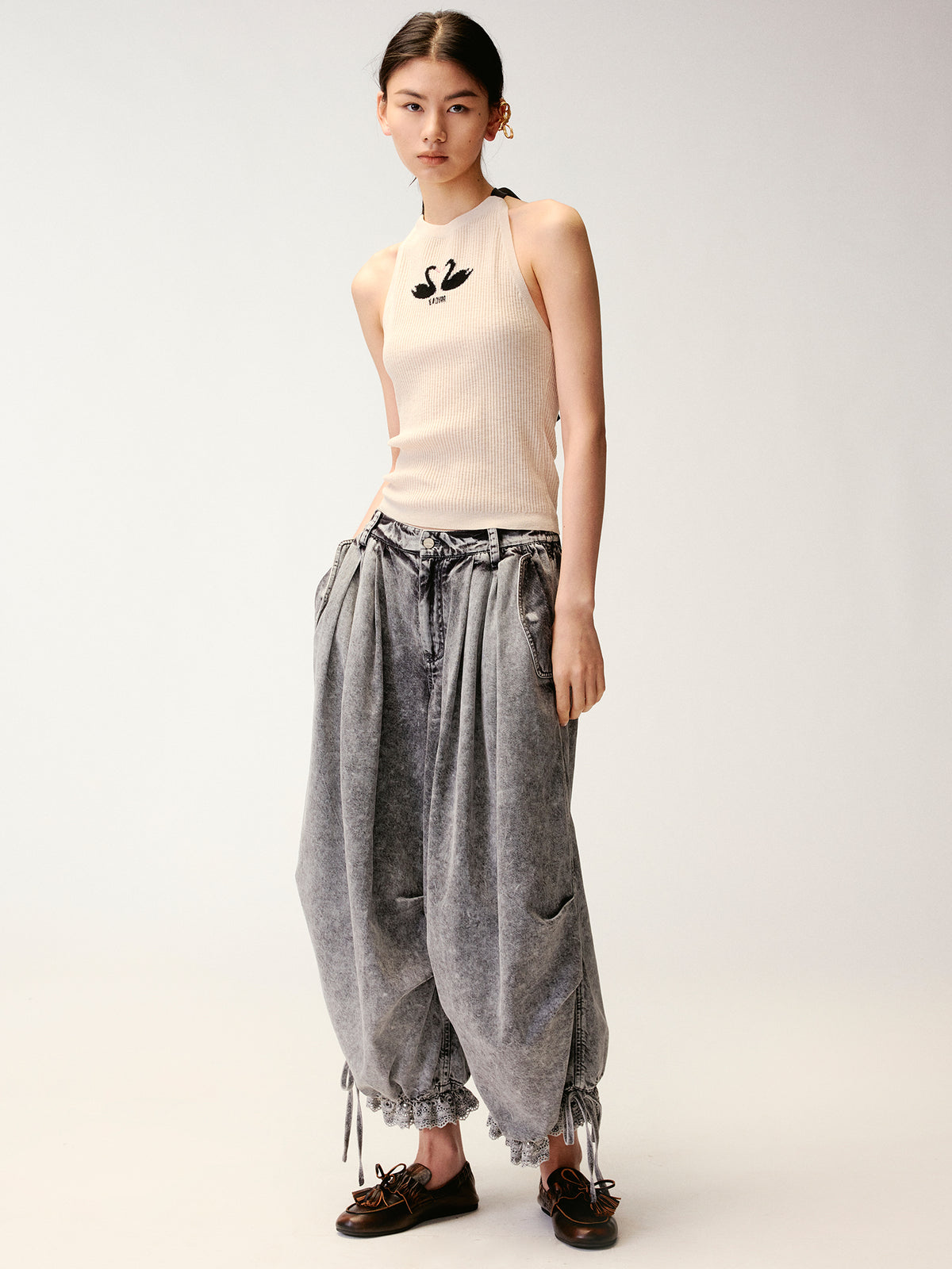 Pleated Cropped Cargo Pants