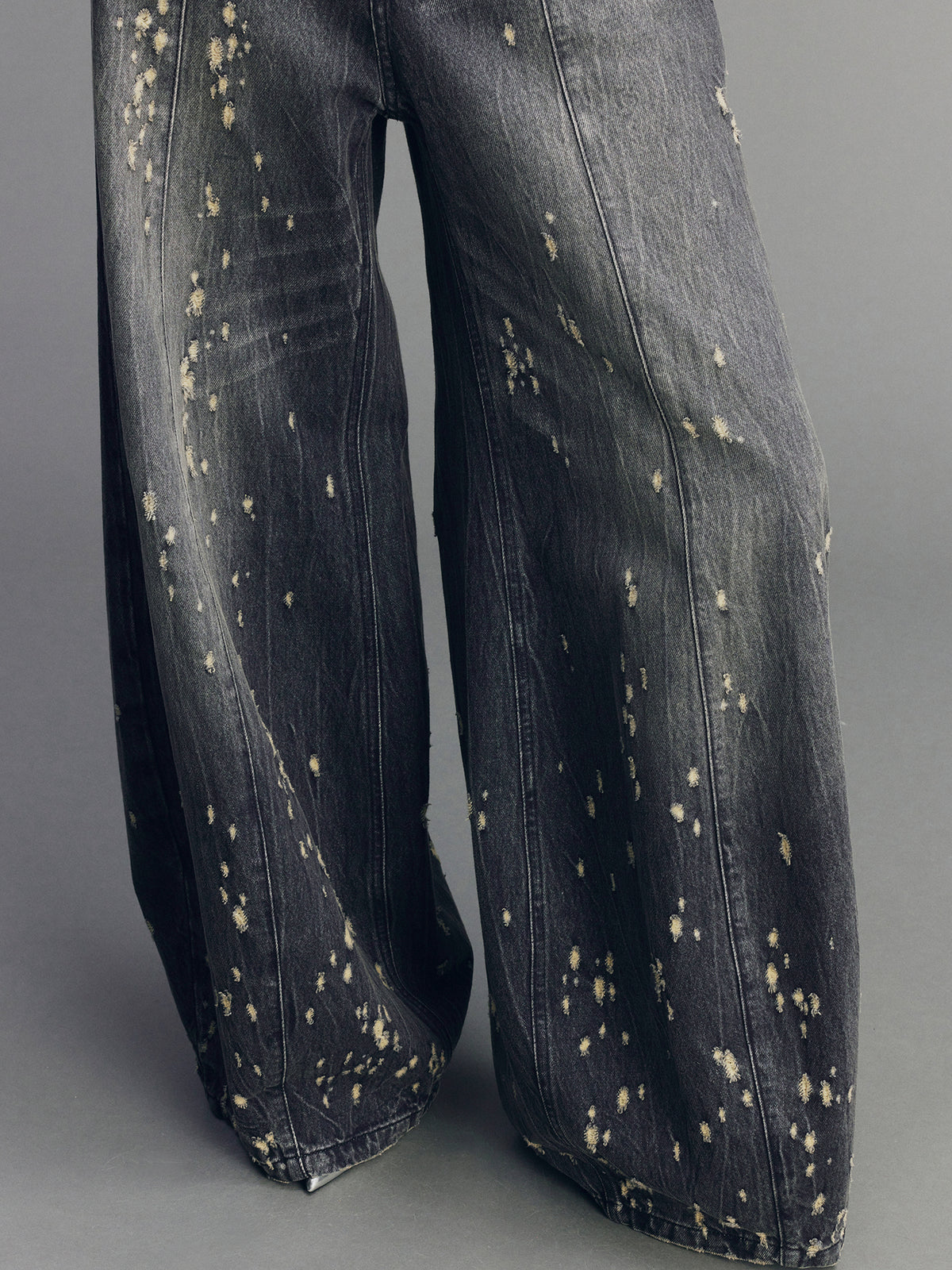 Rock Distressed Balloon Jeans