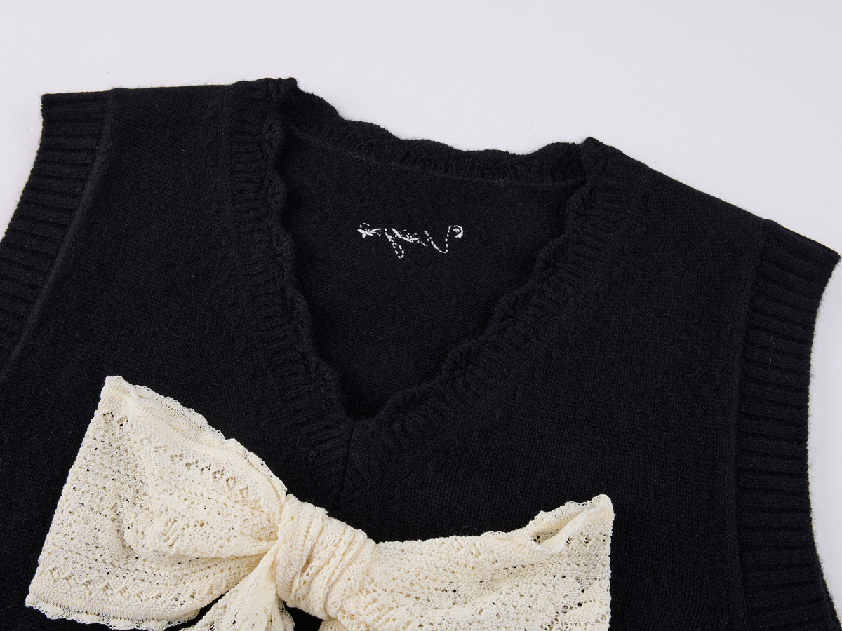 Vintage Lace Bow Knit Vest