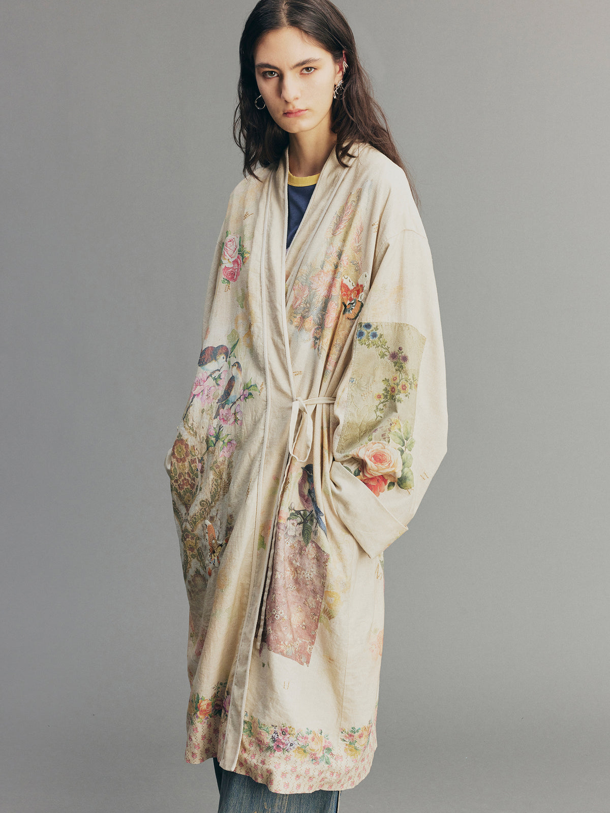 Fantasy Cat Floral Insect Patch Embroidered Robe