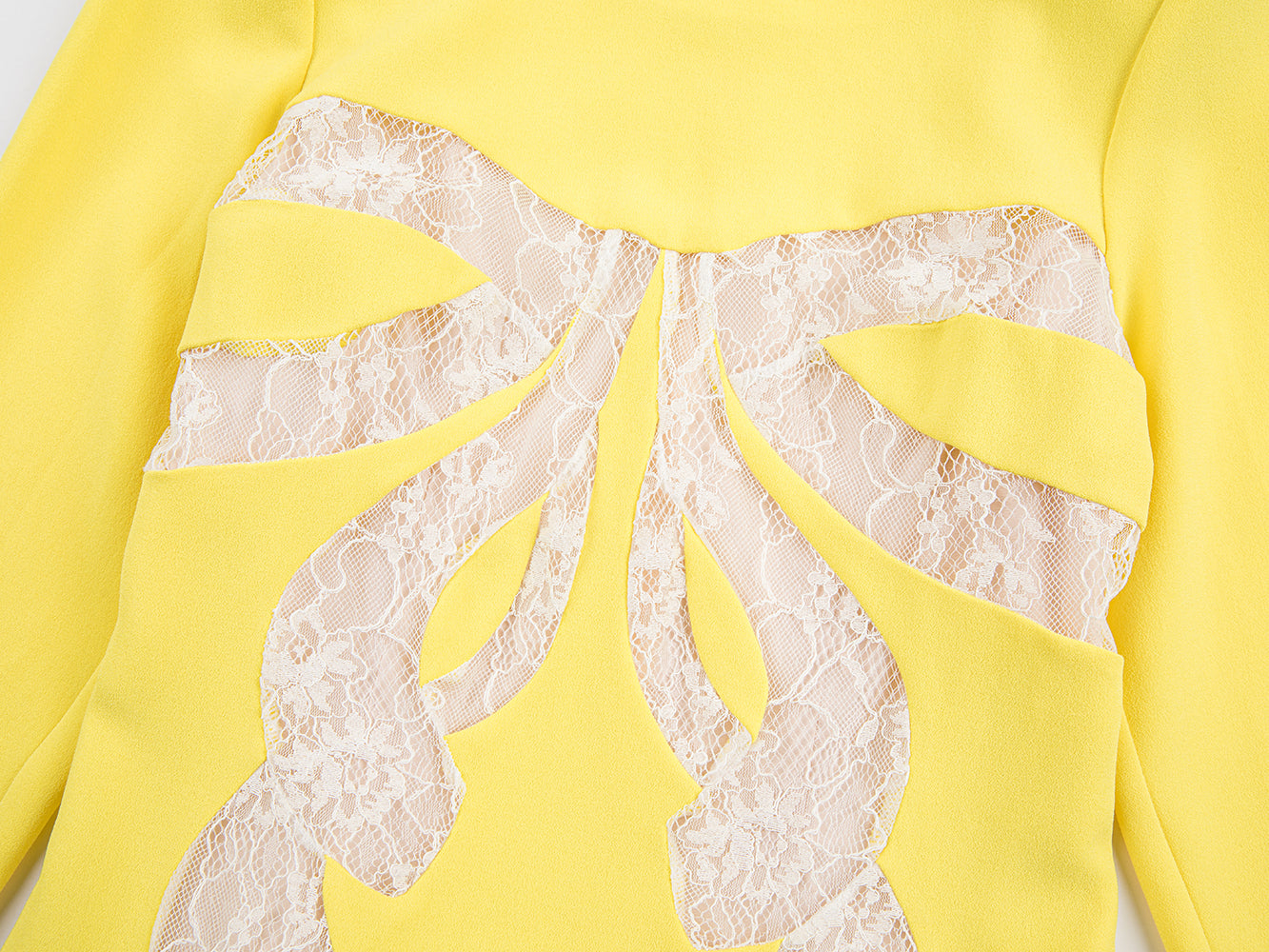 Lace bowknot spliced yellow dress
