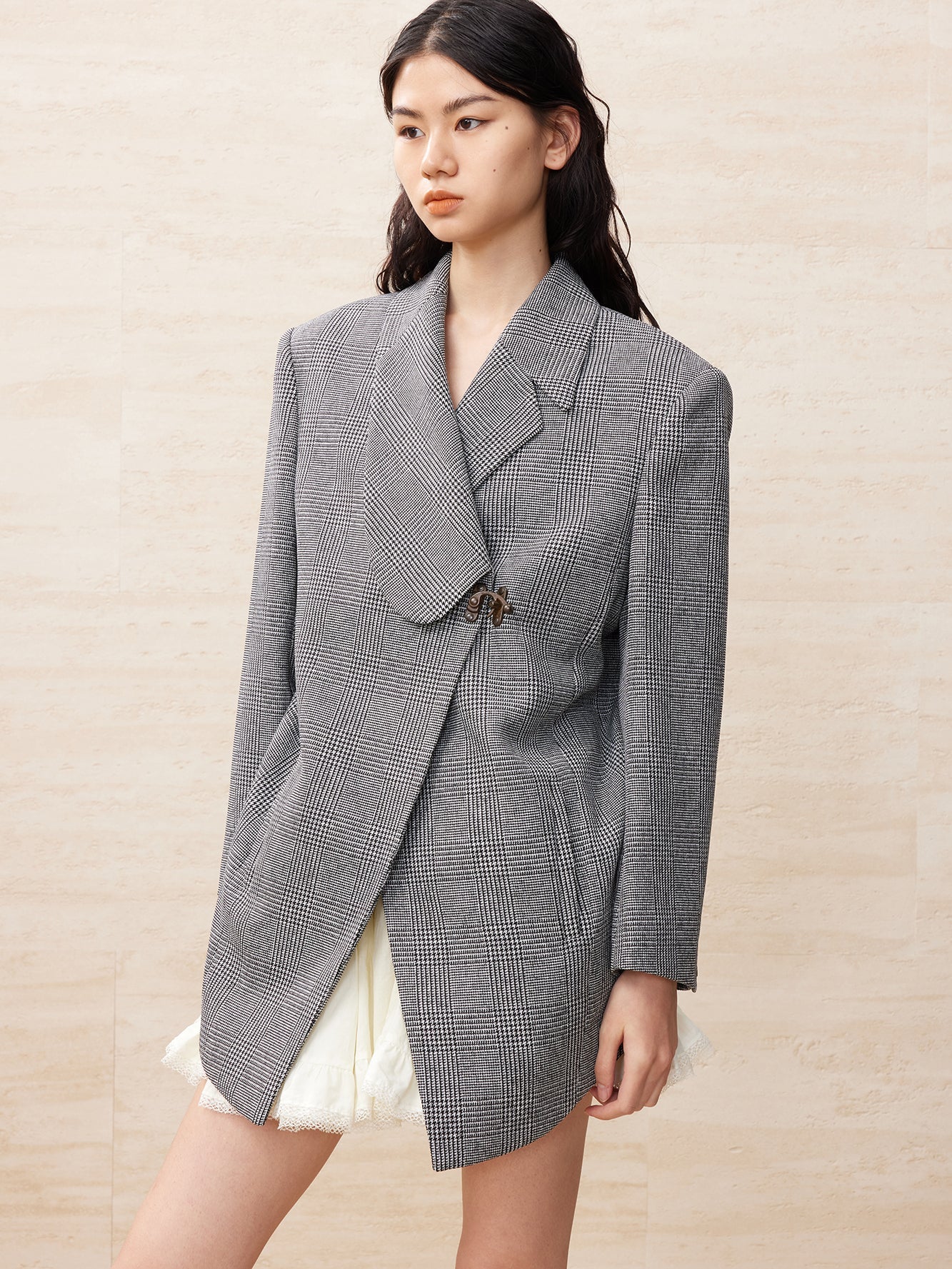 Houndstooth irregular collar blazer