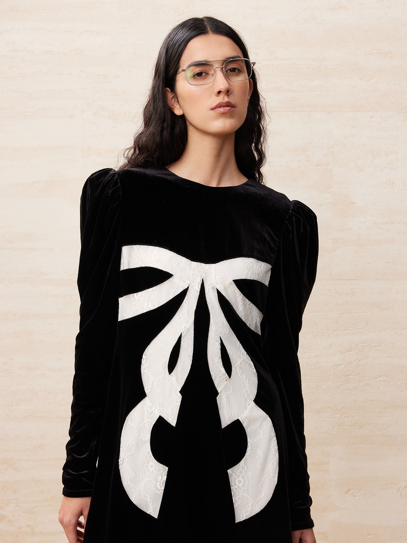 Lace bowknot spliced velvet minidress