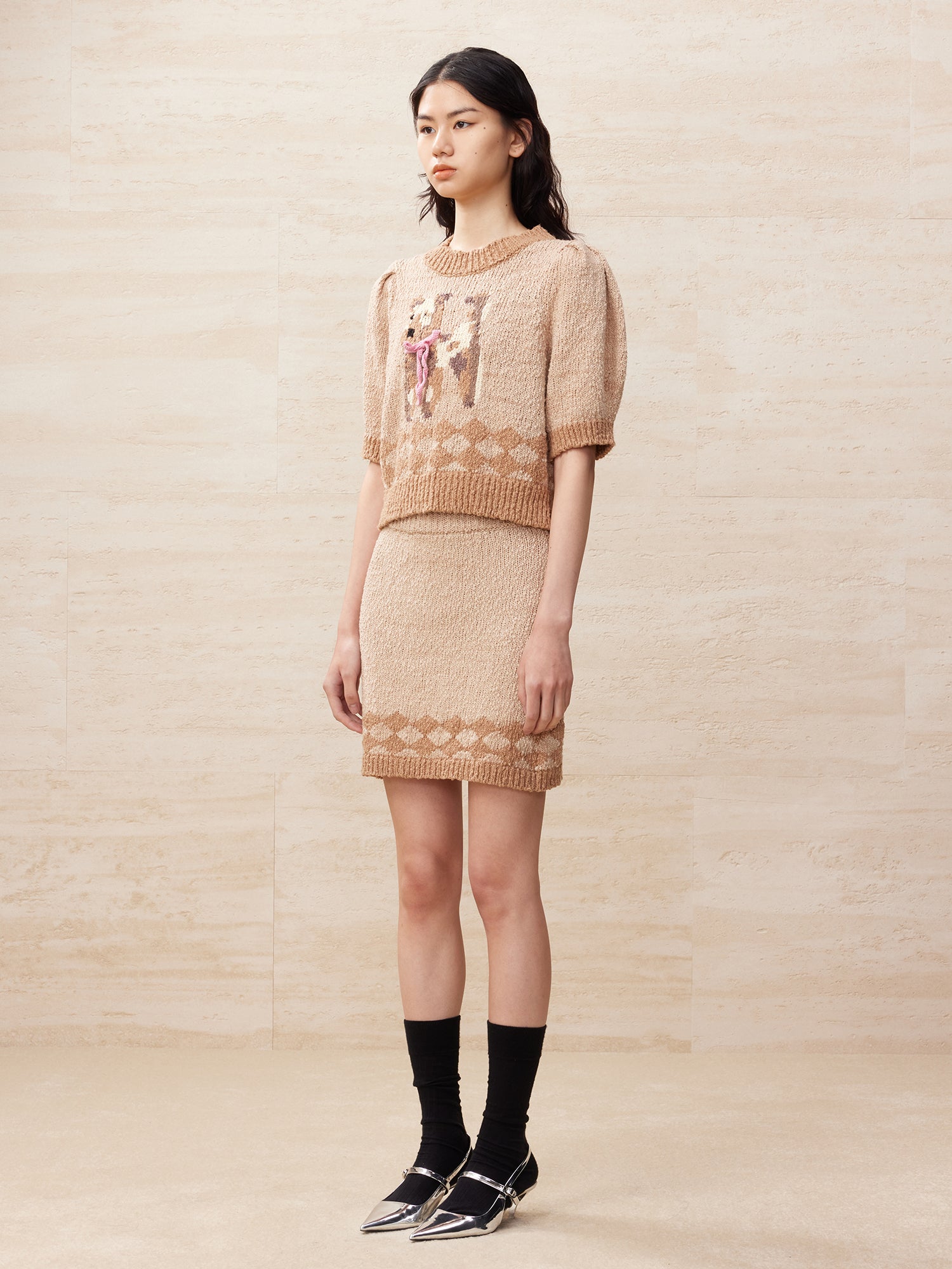 Khaki knitted diamond patterned skirt