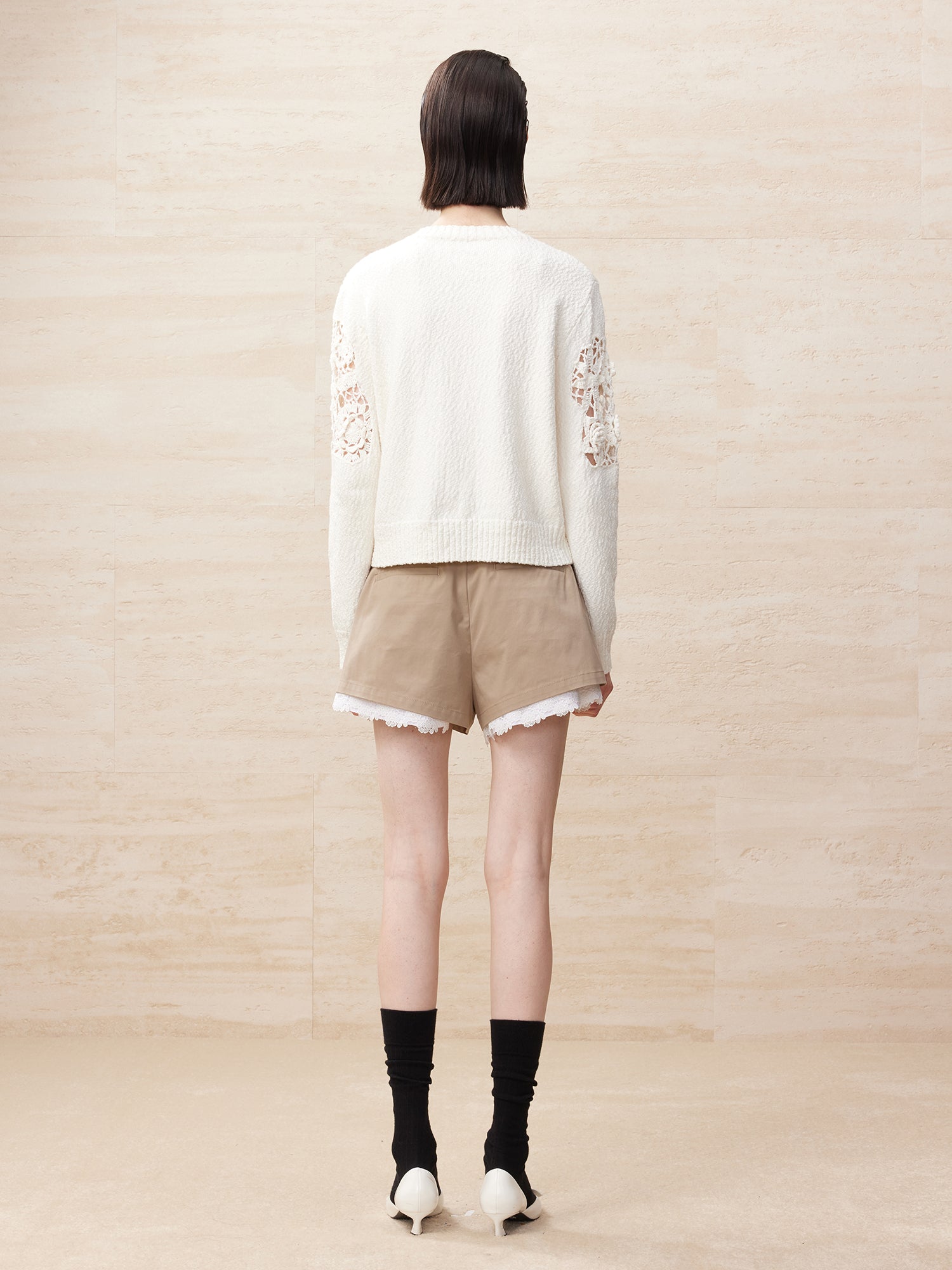 Lace edge shorts (Khaki/Black)