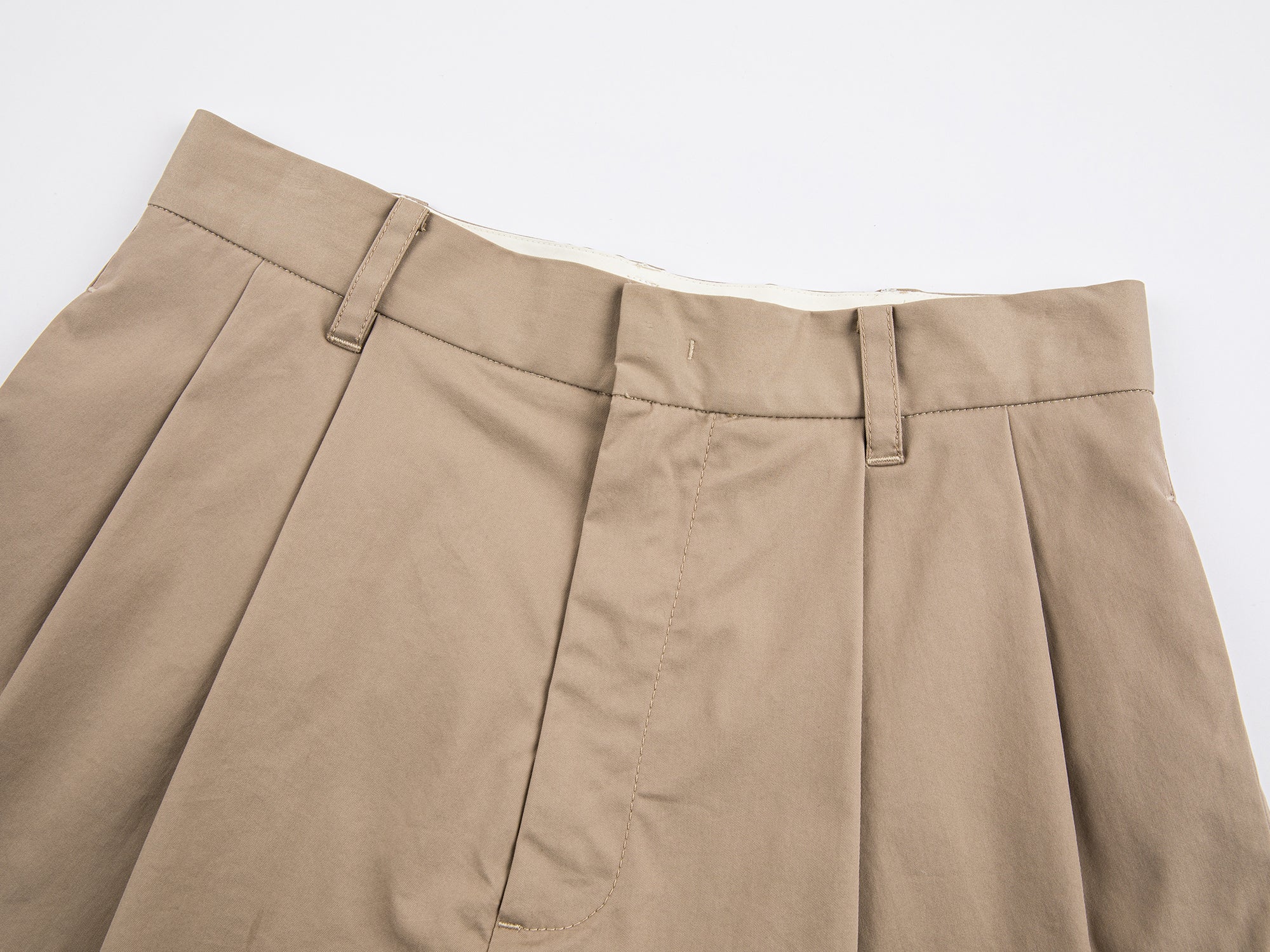 Lace edge shorts (Khaki/Black)